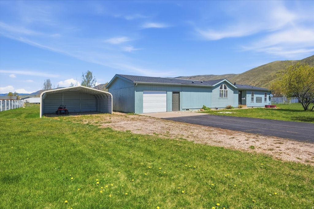 Photo of 230 WEBSTER ST, Montpelier, ID 83254 (MLS # 2156311)