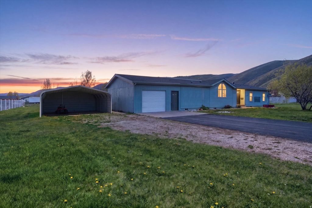 Photo of 230 WEBSTER ST, Montpelier, ID 83254 (MLS # 2156311)