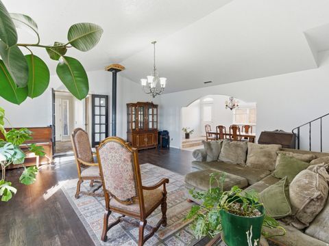 Tiny photo for 990 E CEDAR AVE N, Provo, UT 84604 (MLS # 2127058)