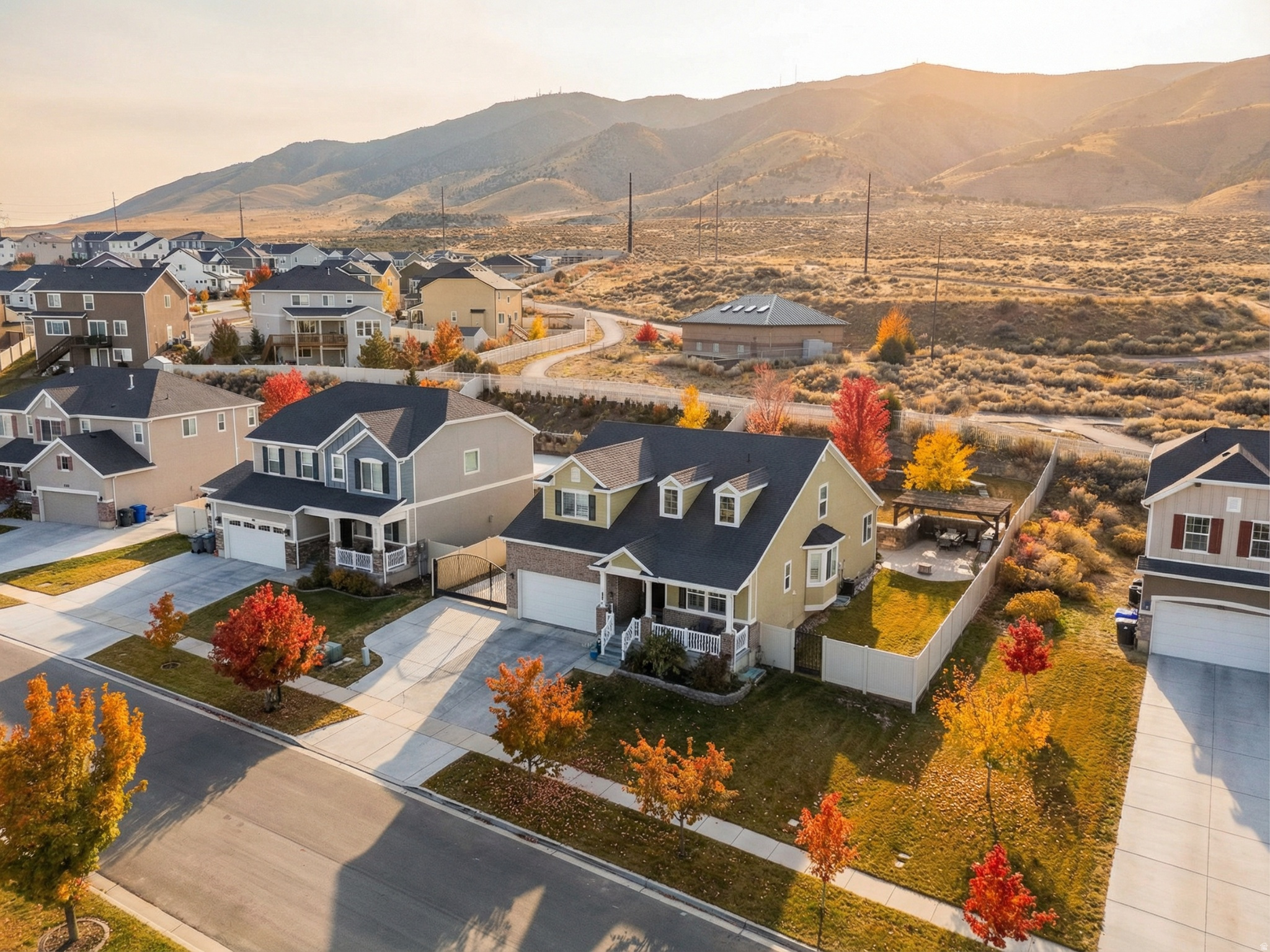 FOX HOLLOW - Residential