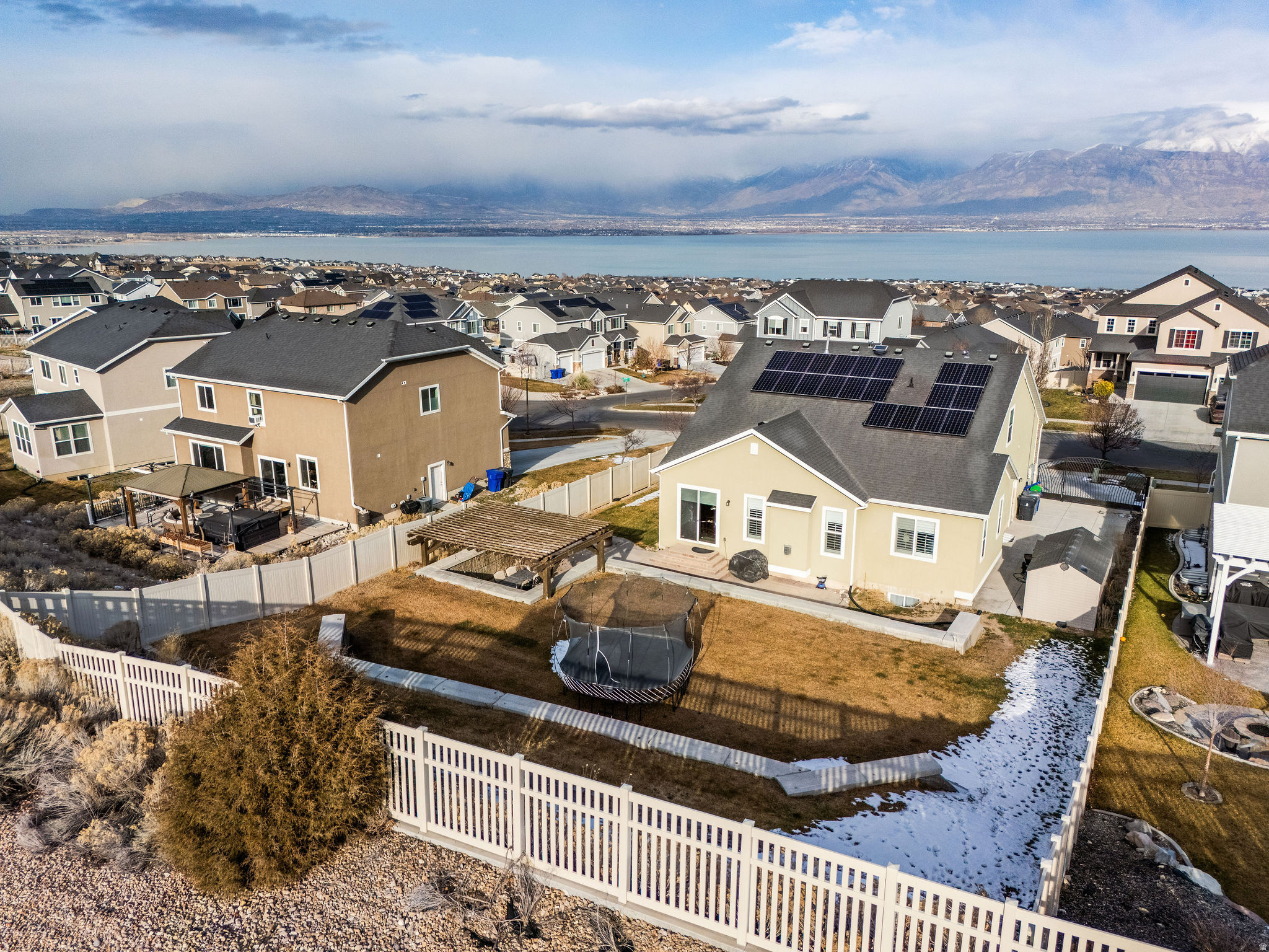 FOX HOLLOW - Residential