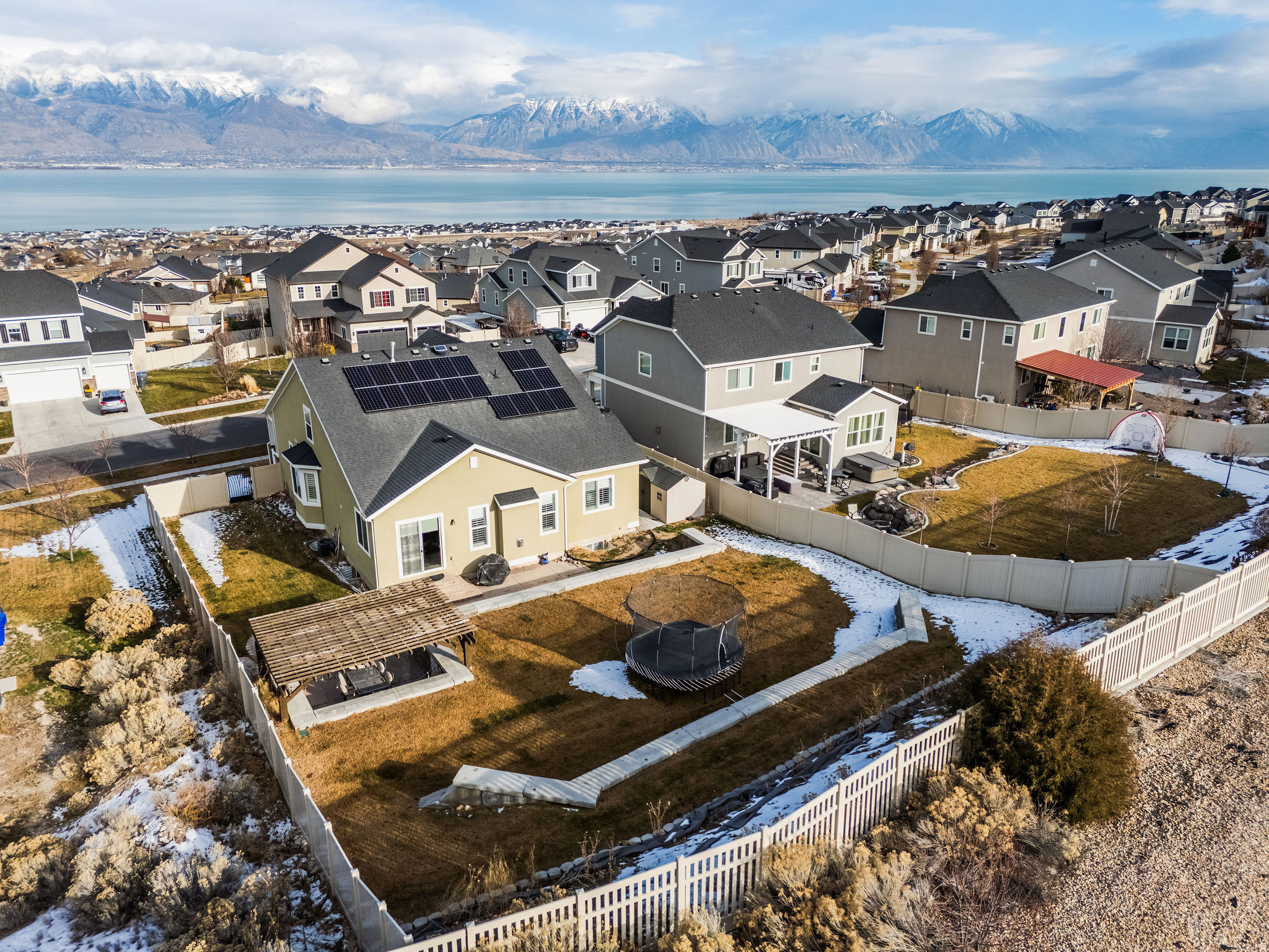 FOX HOLLOW - Residential