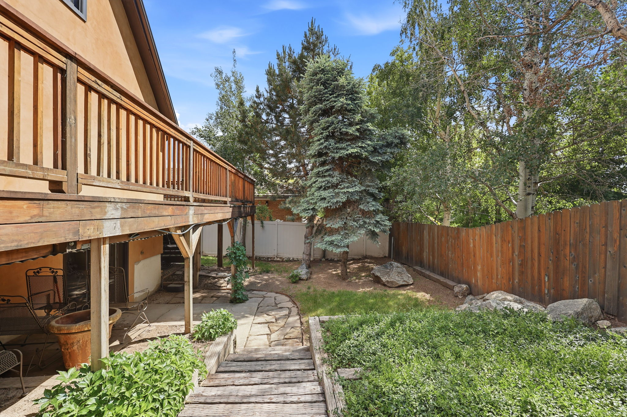 SOMERSET FARMS - Residential