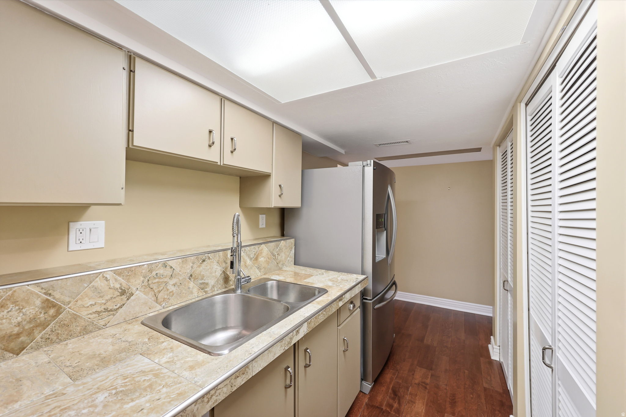 SOMERSET FARMS - Residential