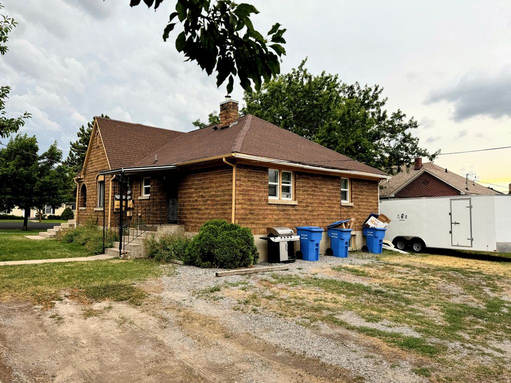 Photo of 295 E 500 N, Logan, UT 84321 (MLS # 2147878)