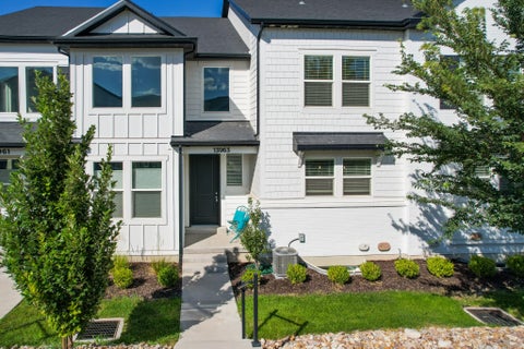 Photo of 13963 S WIDE RIDGE WAY, Herriman, UT 84096 (MLS # 2176049)
