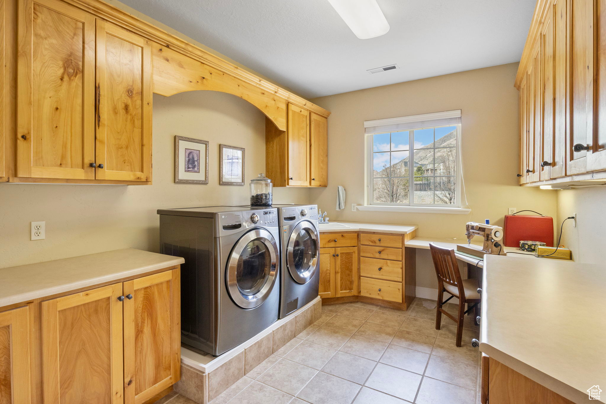 9008 N Forest Lake Cir, Cedar Hills, Utah image 50