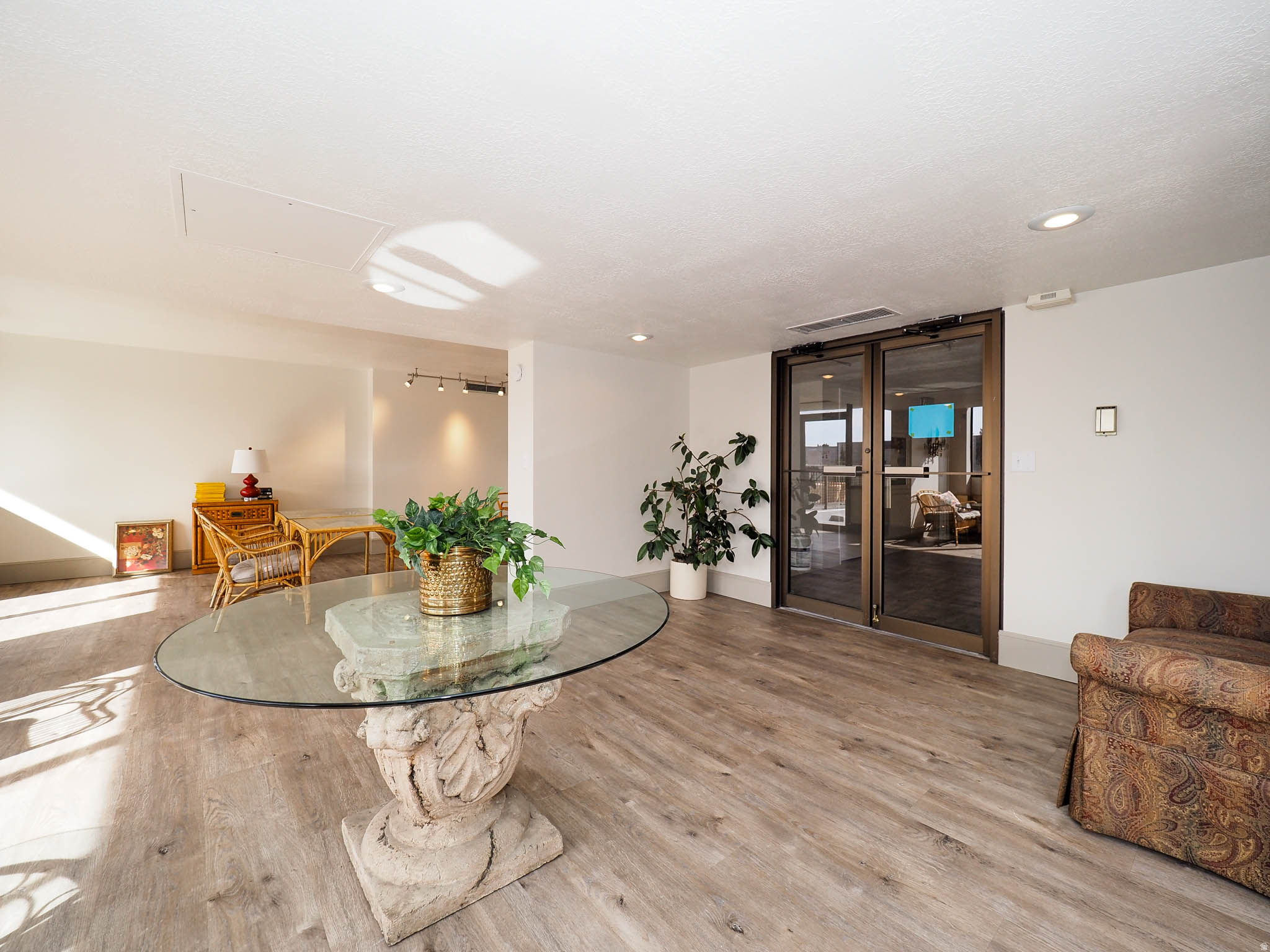 ZION SUMMIT - Residential