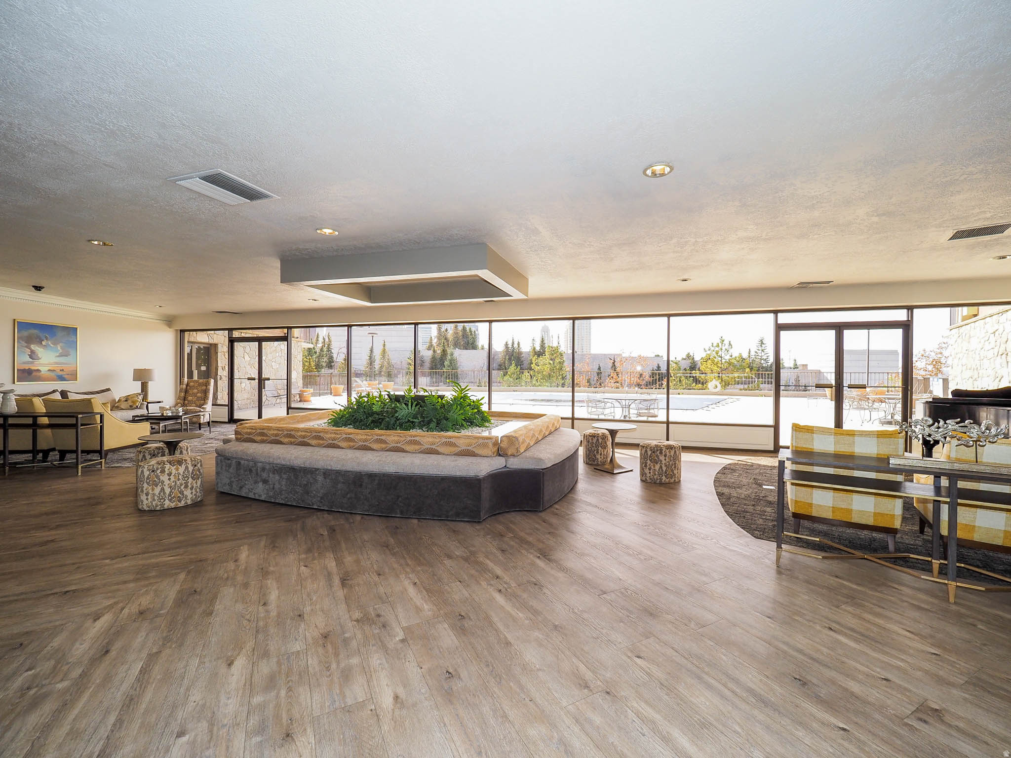 ZION SUMMIT - Residential