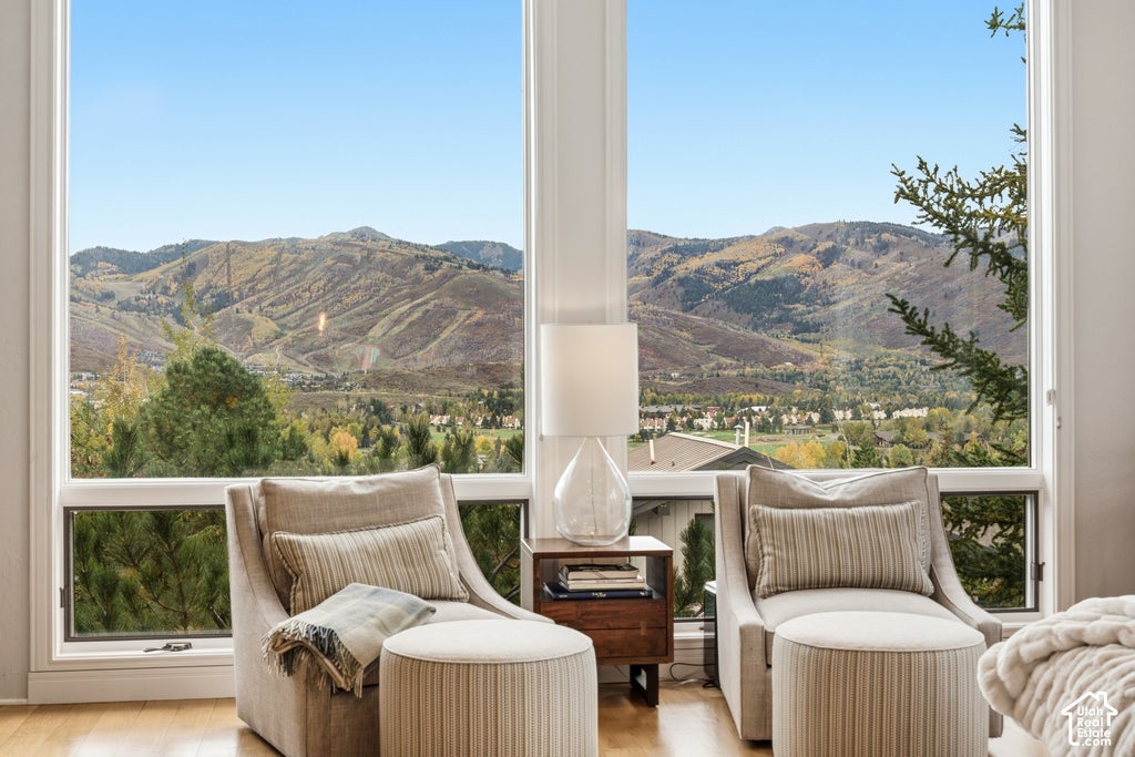 Photo of 2534 LARKSPUR DR, Park City, UT 84060 (MLS # 2190940)