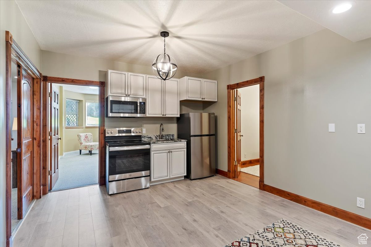 2112 E 200, Layton, Utah image 39