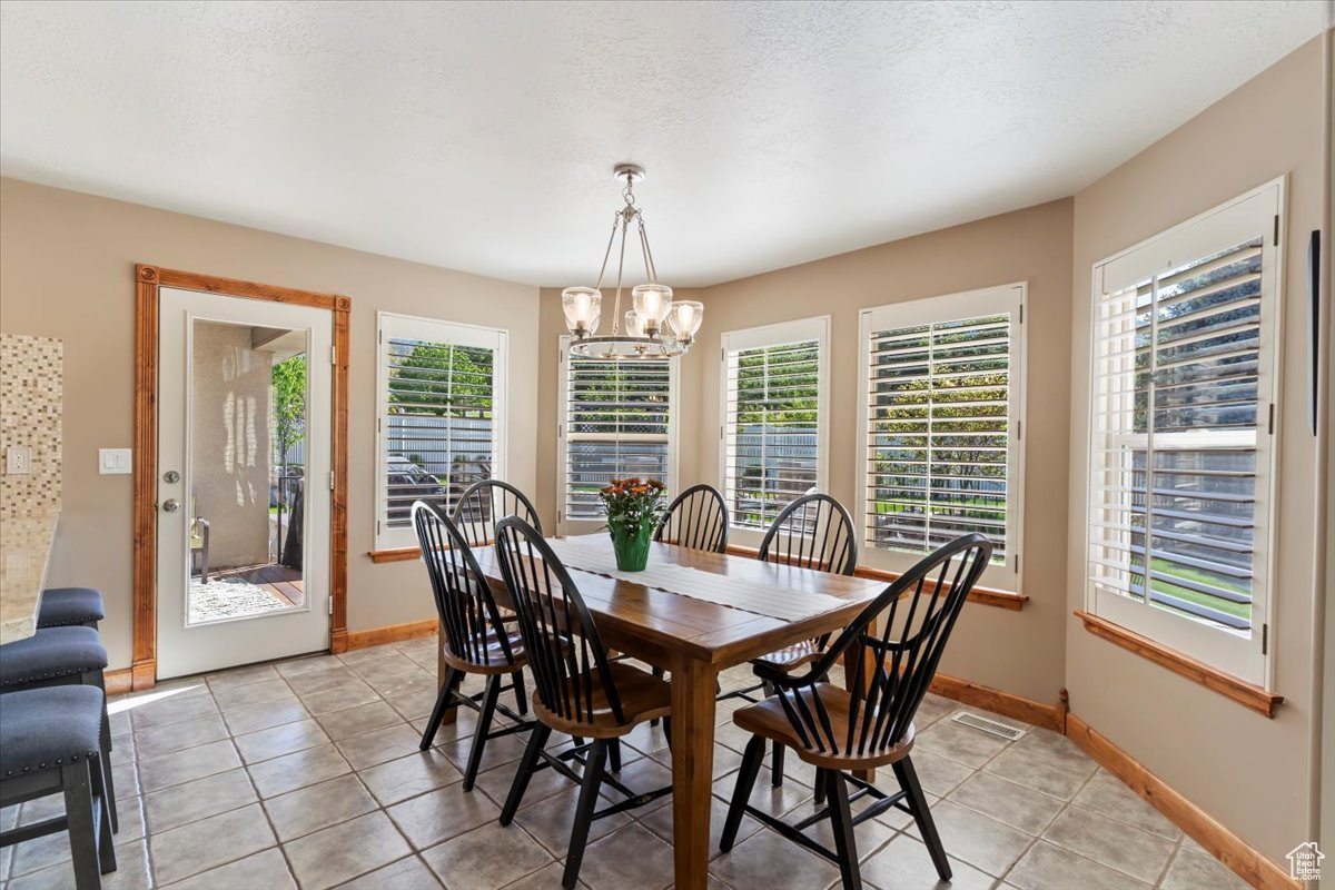 2112 E 200, Layton, Utah image 17
