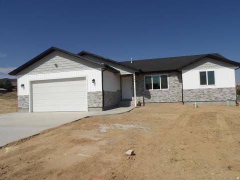 Homes For Sale - 4140 S 220<br/> Uintah County, Vernal, UT 84078