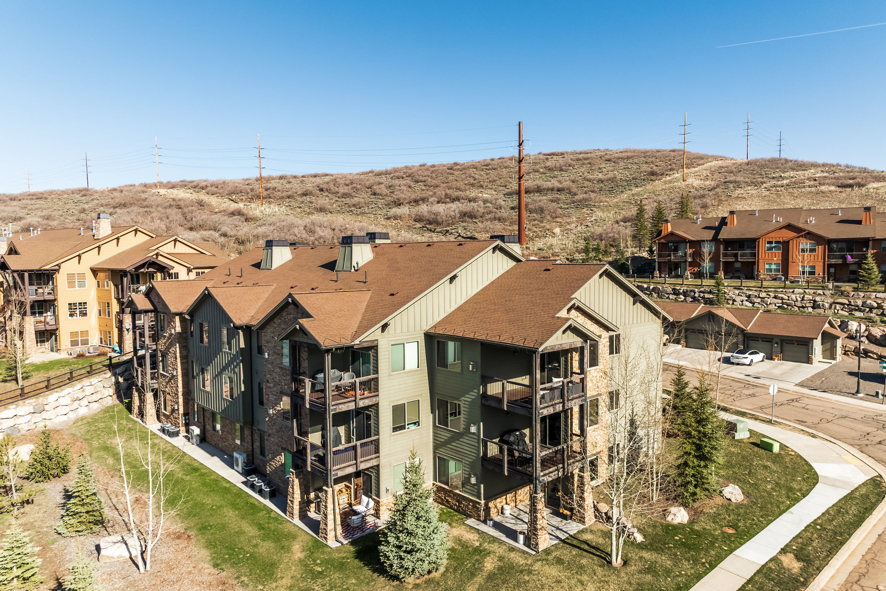 BLACK ROCK RIDGE - Residential