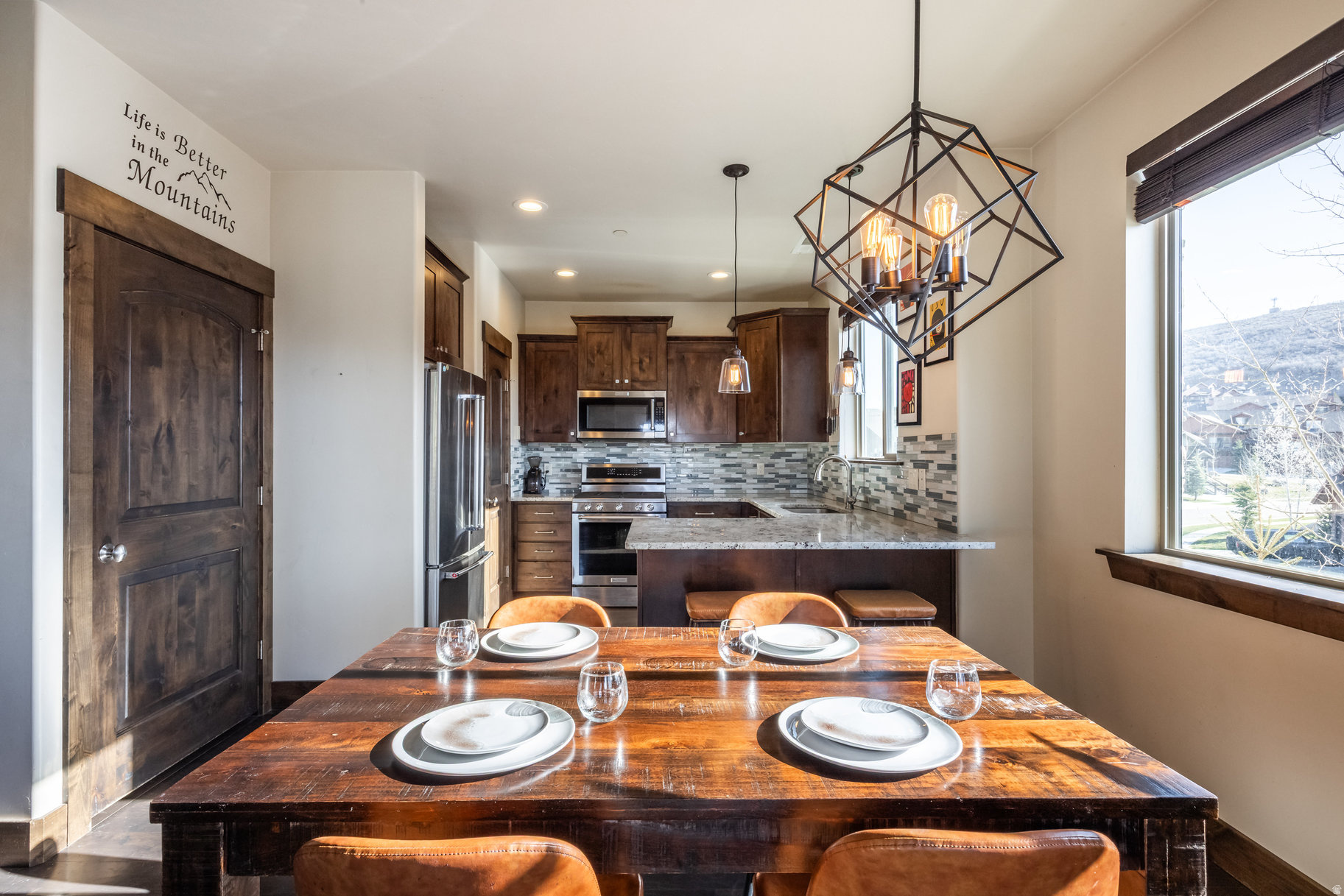 BLACK ROCK RIDGE - Residential