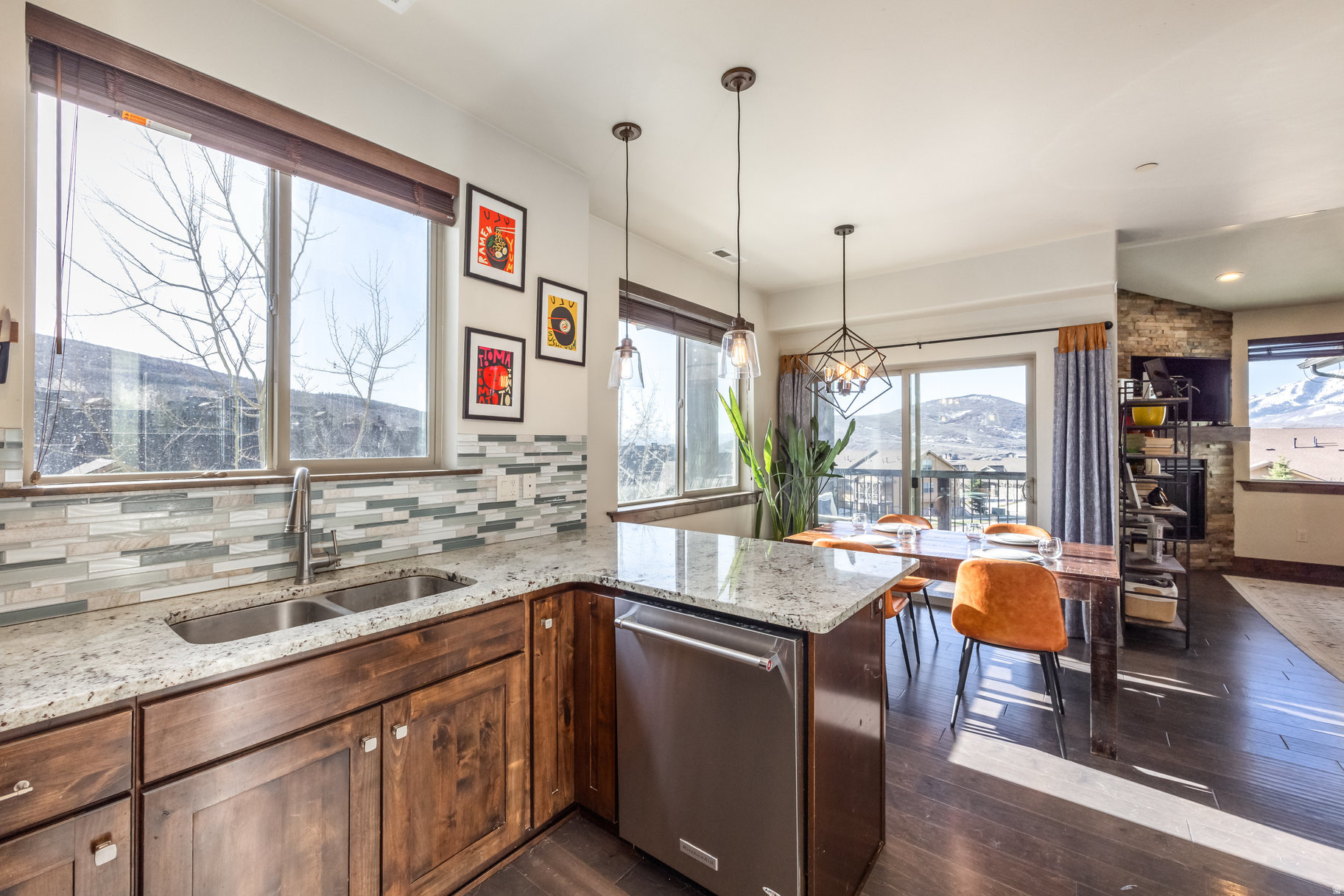 BLACK ROCK RIDGE - Residential