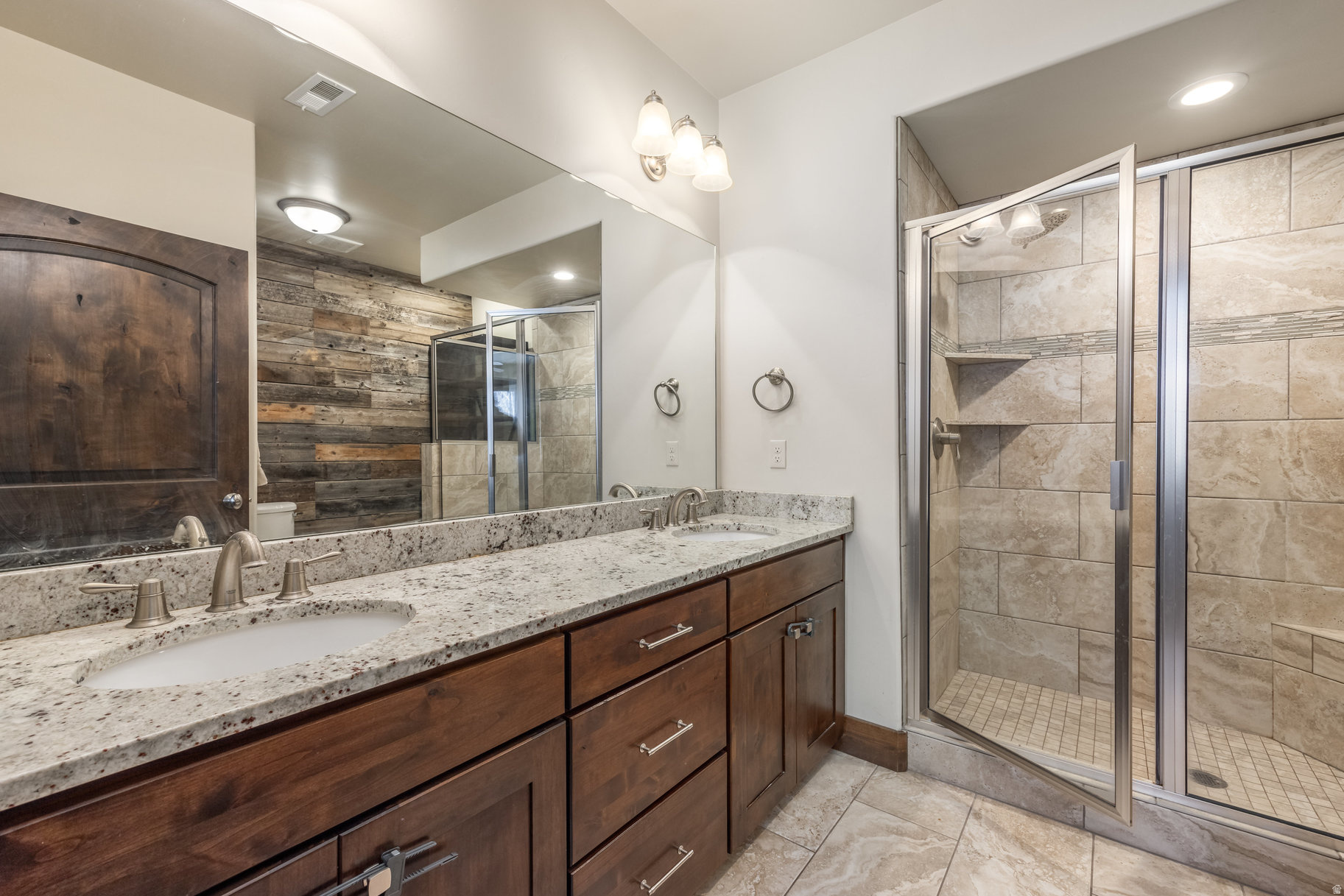 BLACK ROCK RIDGE - Residential