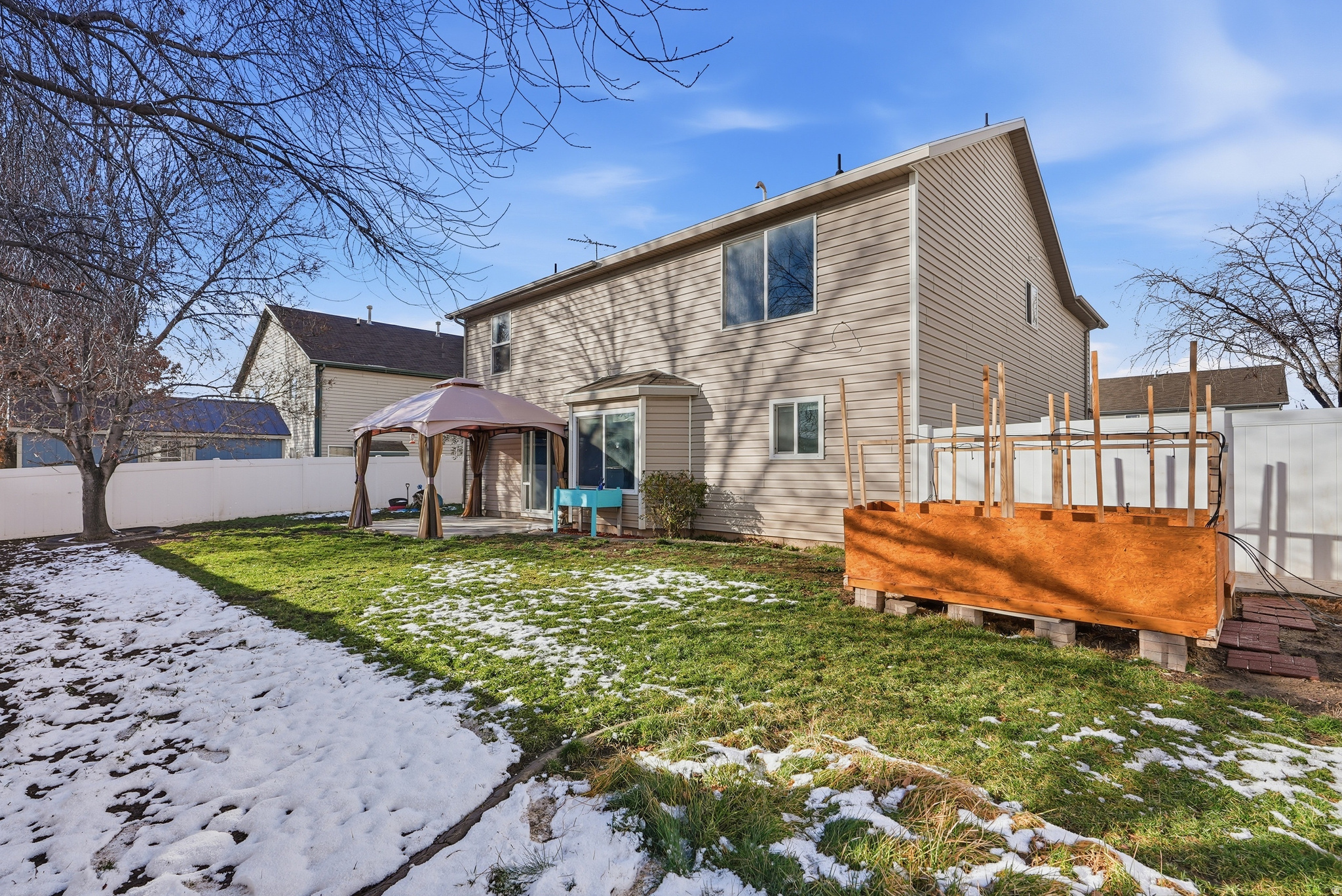 FOX HOLLOW - Residential