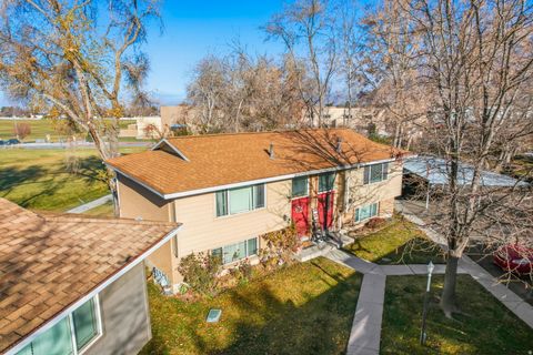 Tiny photo for 2569 E CANTERBURY LN, Cottonwood Heights, UT 84121 (MLS # 2125929)