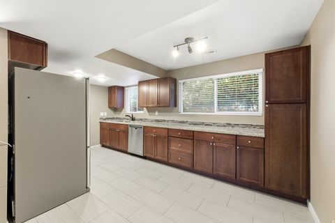 Tiny photo for 2569 E CANTERBURY LN, Cottonwood Heights, UT 84121 (MLS # 2125929)