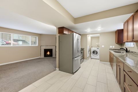 Tiny photo for 2569 E CANTERBURY LN, Cottonwood Heights, UT 84121 (MLS # 2125929)