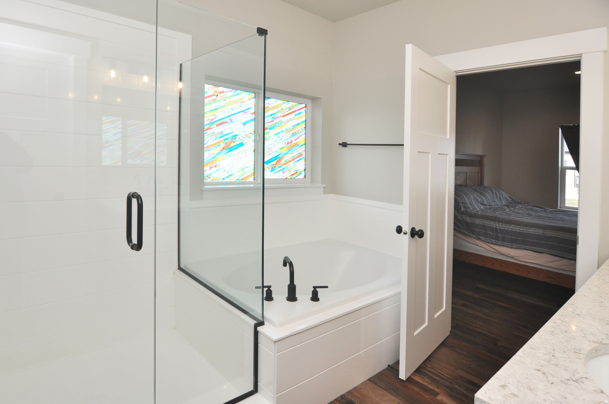 HENRY FLATS - Residential