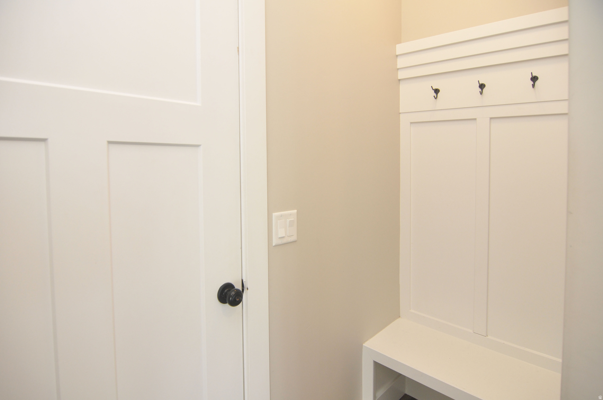 HENRY FLATS - Residential