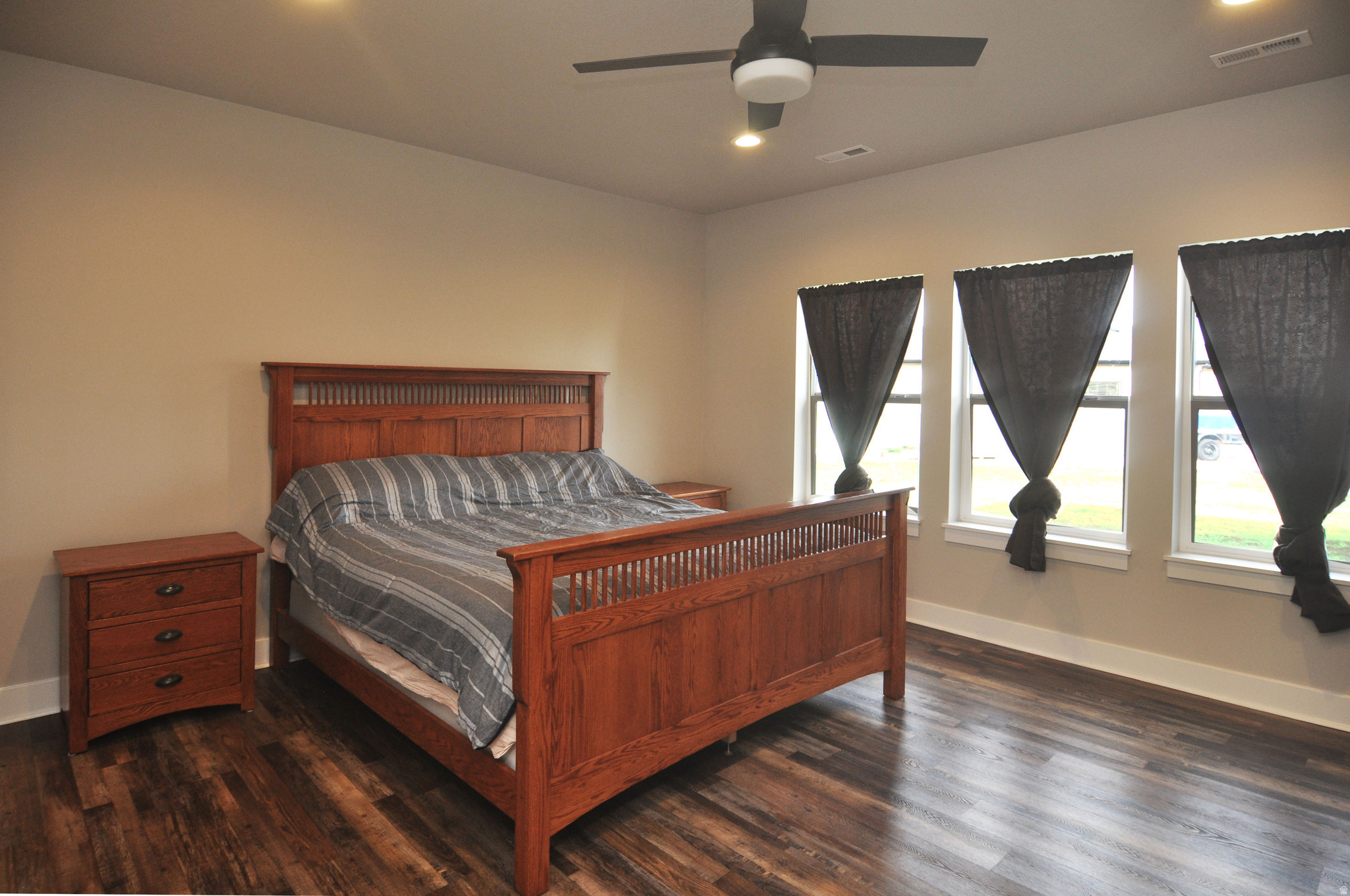 HENRY FLATS - Residential