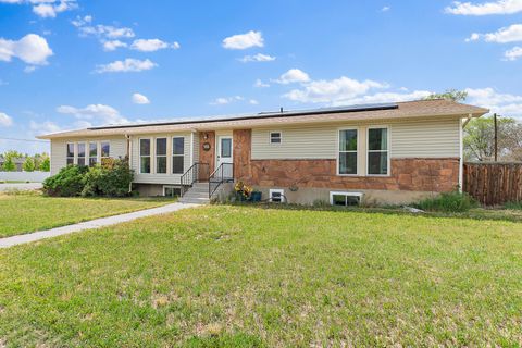 Photo of 386 S 800 E, Orem, UT 84097 (MLS # 2153277)