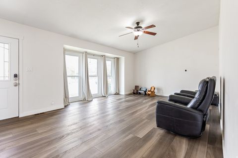 Tiny photo for 386 S 800 E, Orem, UT 84097 (MLS # 2153277)
