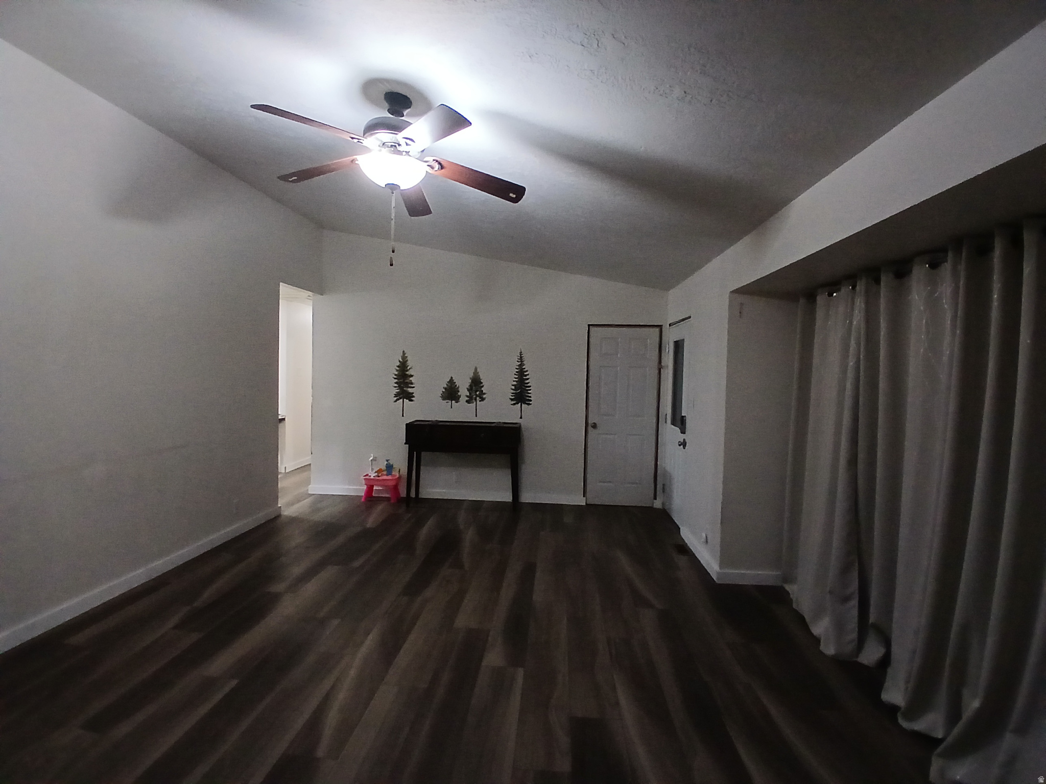 LELAND PARK - Residential