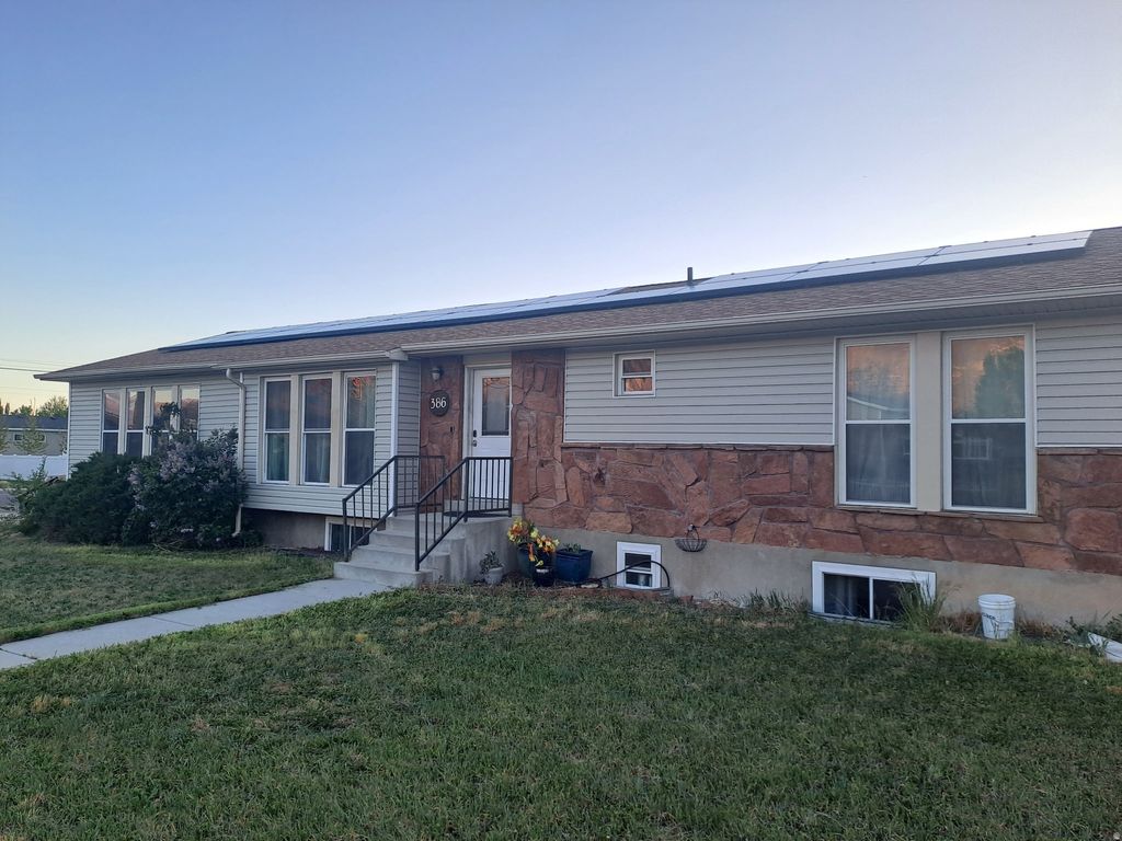 Photo of 386 S 800 E, Orem, UT 84097 (MLS # 2153277)