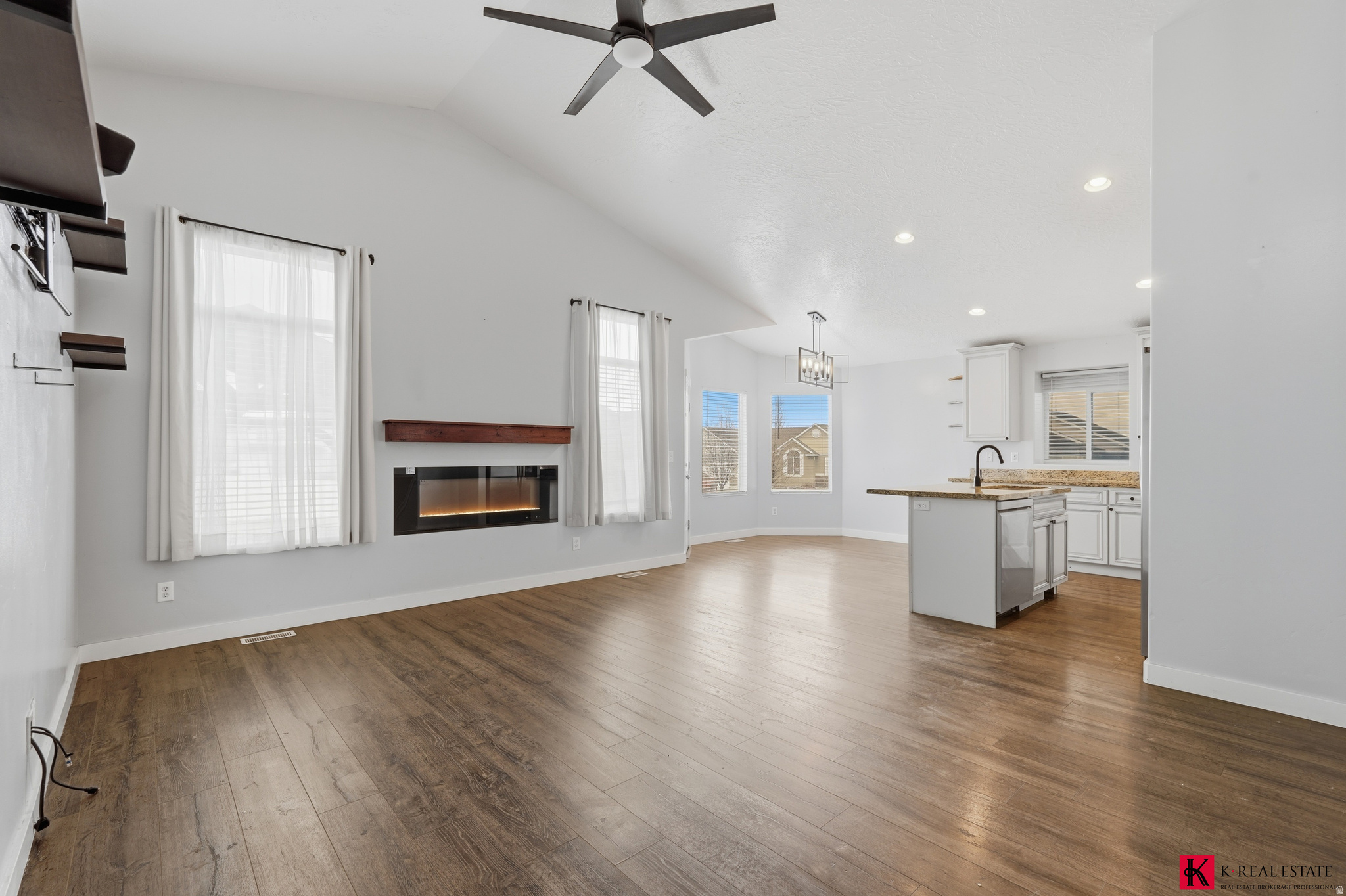 COPPER CANYON - Residential