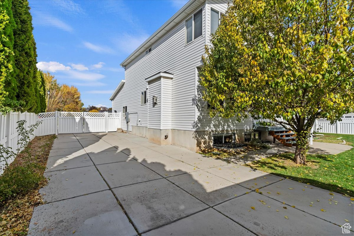 ANTELOPE HILLS - Residential