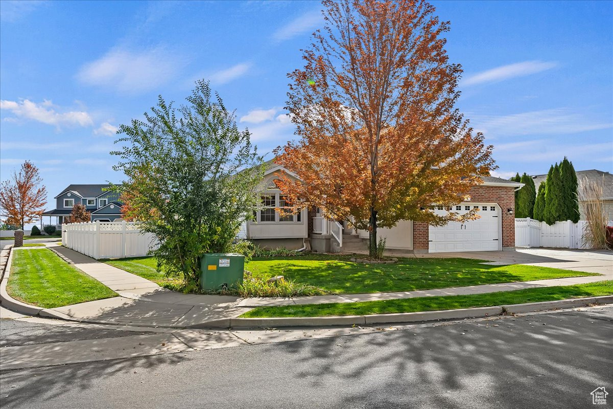 ANTELOPE HILLS - Residential