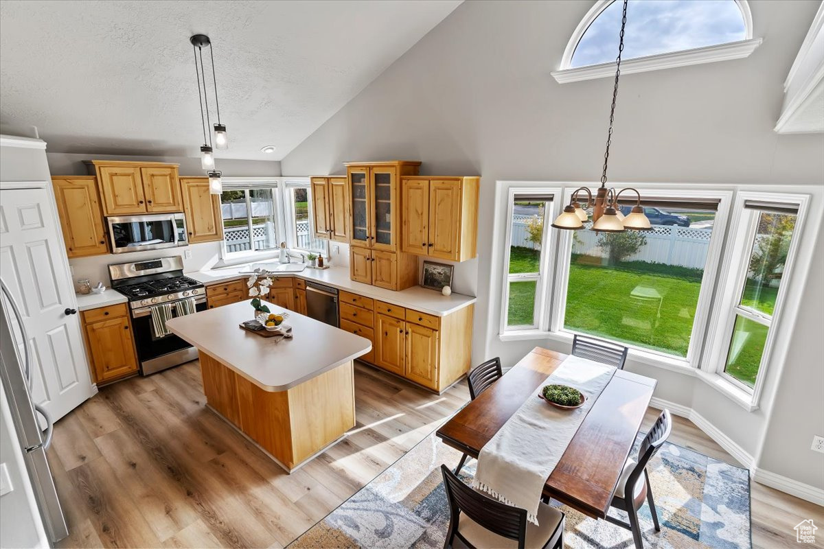 ANTELOPE HILLS - Residential