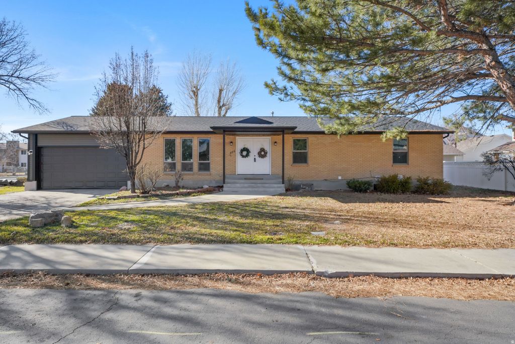 Photo of 886 S 1240 E, Spanish Fork, UT 84660 (MLS # 2134338)