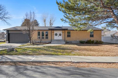 Photo of 886 S 1240 E, Spanish Fork, UT 84660 (MLS # 2134338)