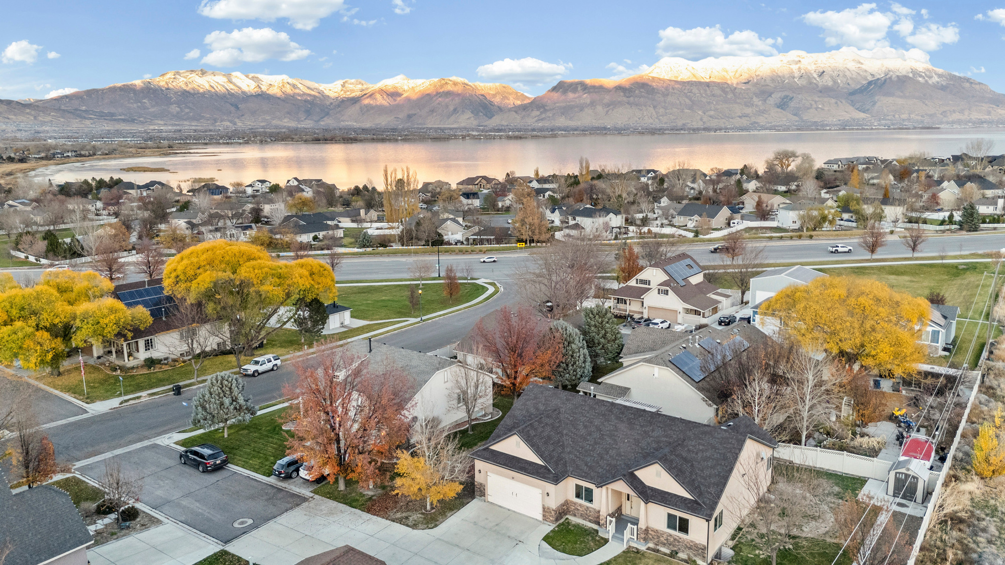 LAKE VIEW TERRACE - Residential