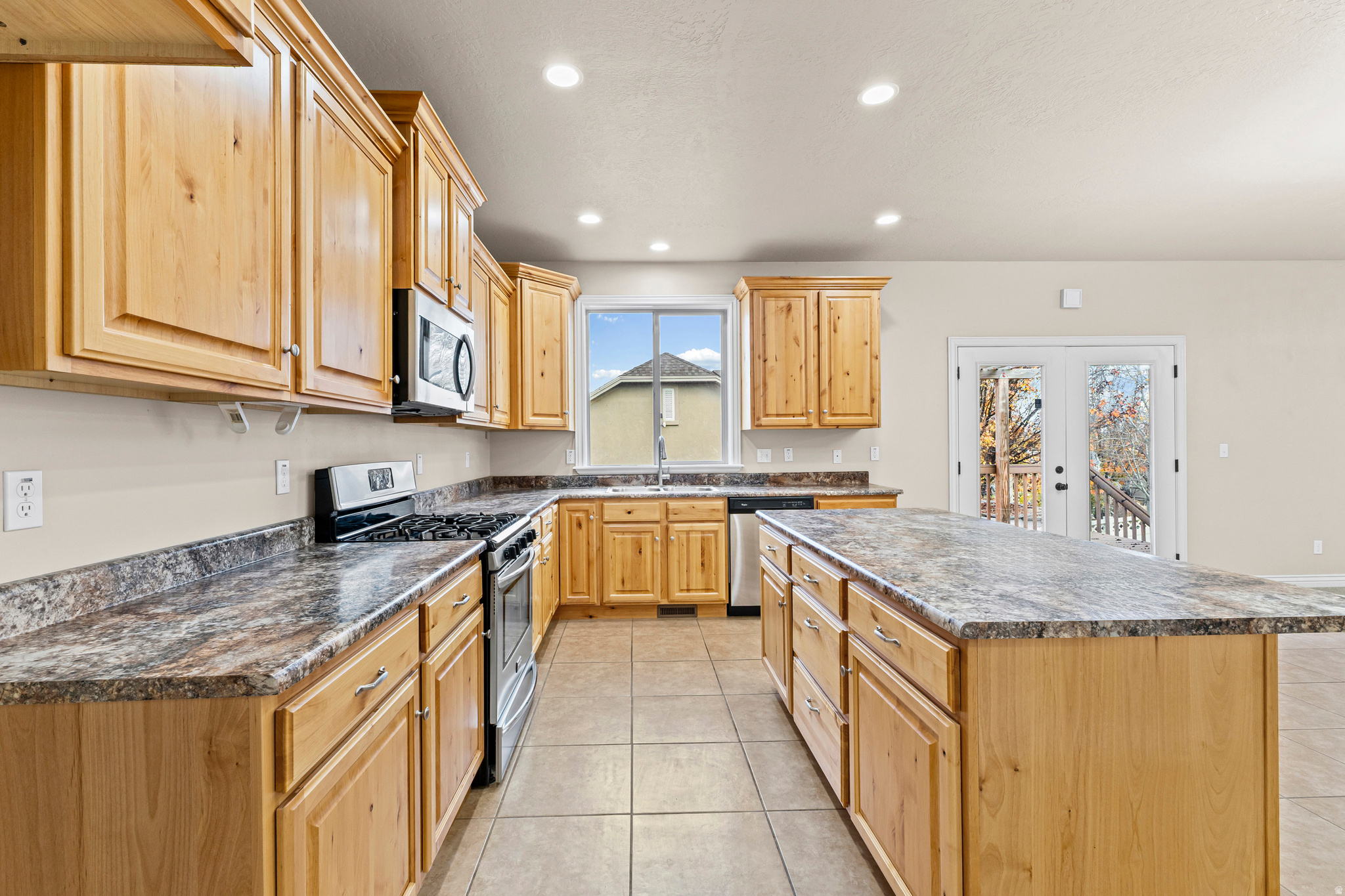 LAKE VIEW TERRACE - Residential