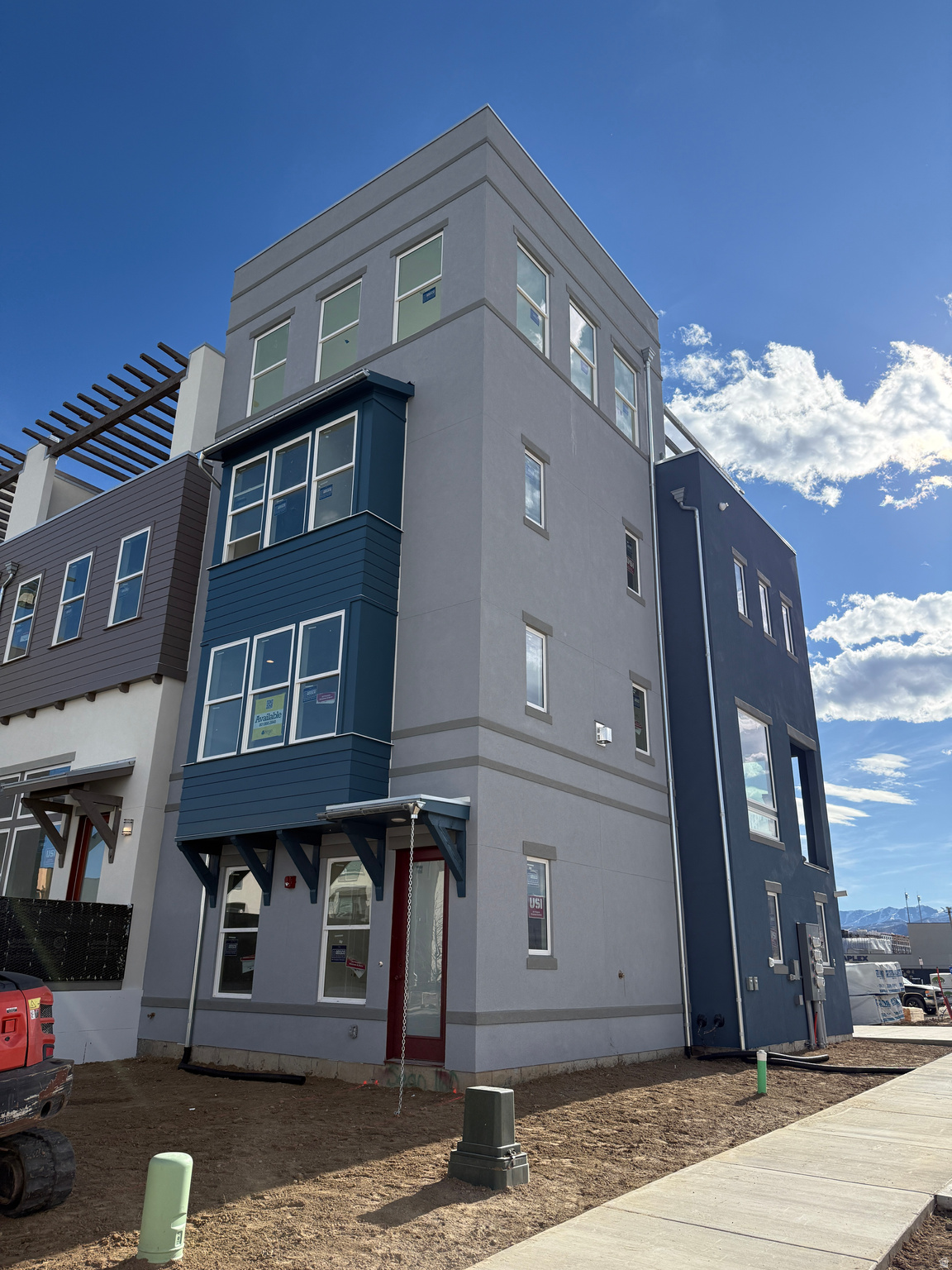 DOWNTOWN DAYBREAK - Residential