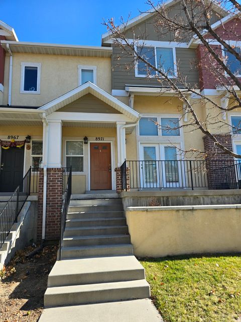 Photo of 8971 S VALLEY CT, Sandy, UT 84094 (MLS # 2130011)