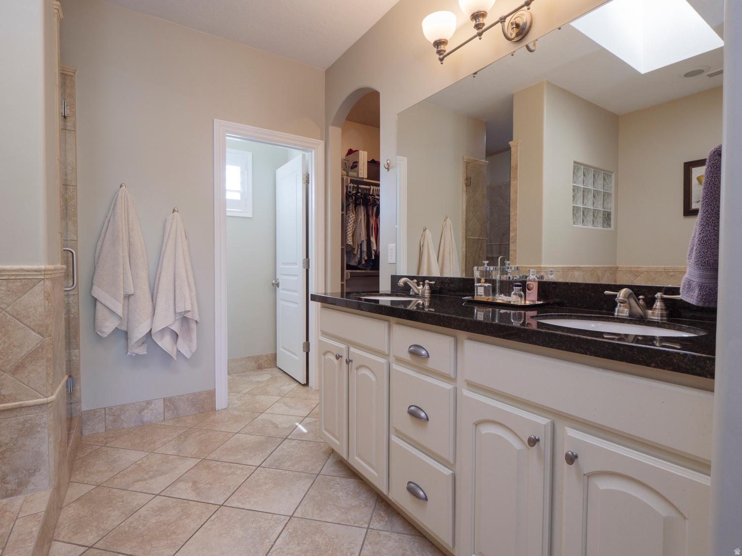 BELLEVUE - Residential