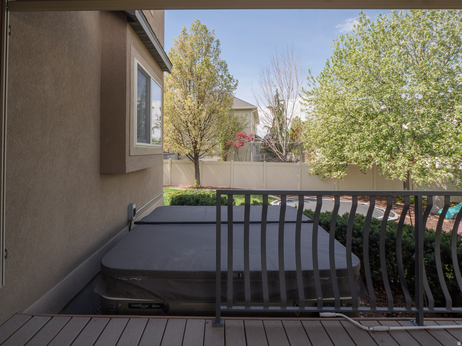 BELLEVUE - Residential