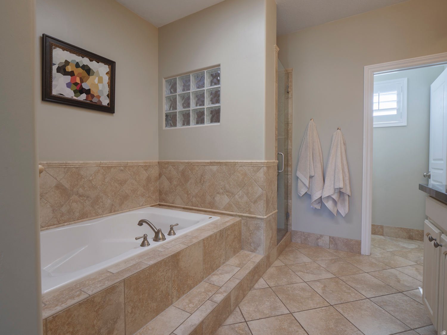 BELLEVUE - Residential