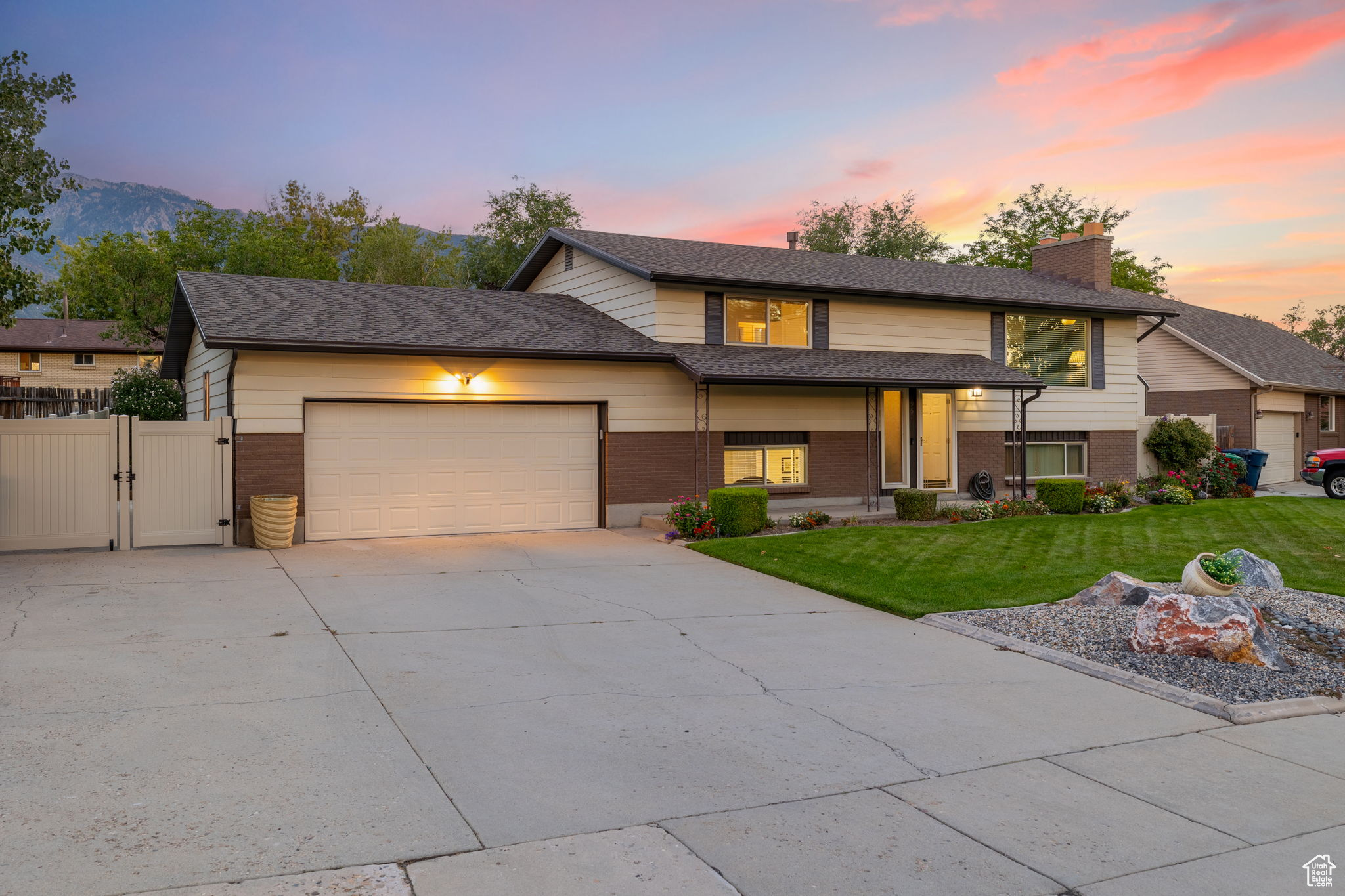 10961 S Mill Canyon Dr, Sandy, Utah image 2