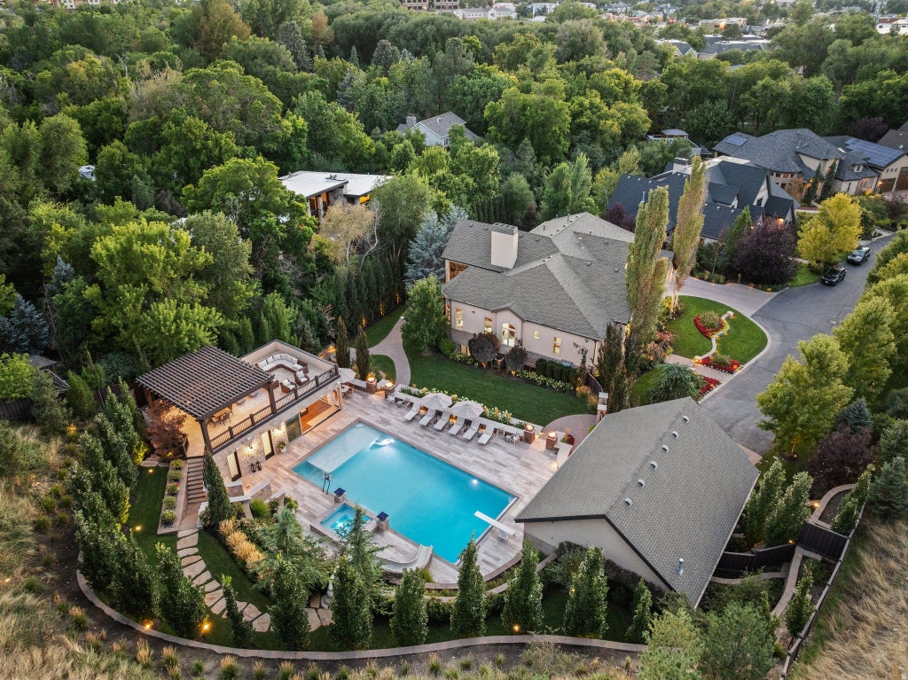 Photo of 7315 S CALADORA CV, Cottonwood Heights, UT 84047 (MLS # 2183531)