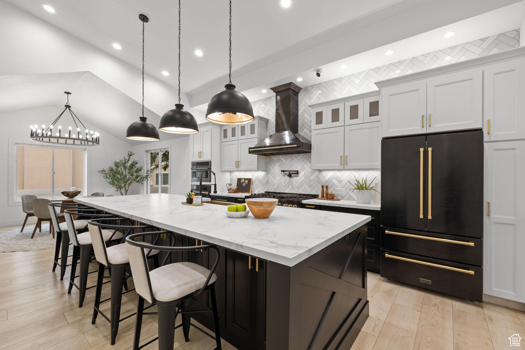 CLOVER RIDGE - Residential