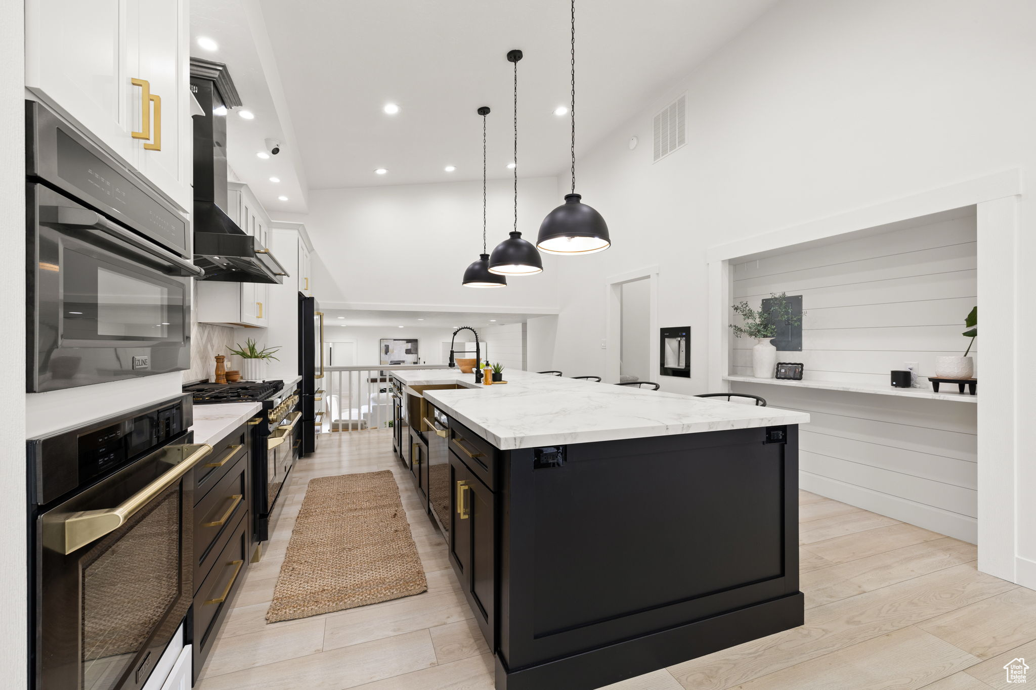 CLOVER RIDGE - Residential