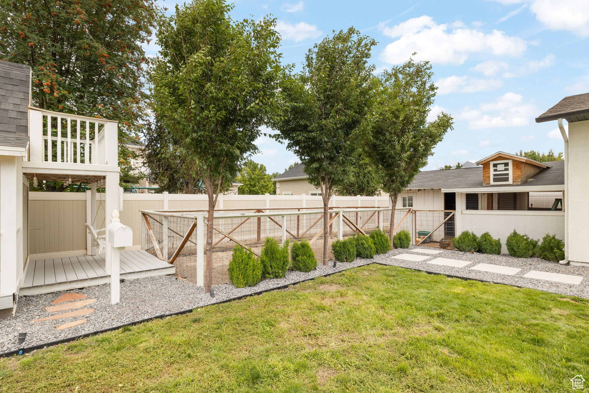 CLOVER RIDGE - Residential